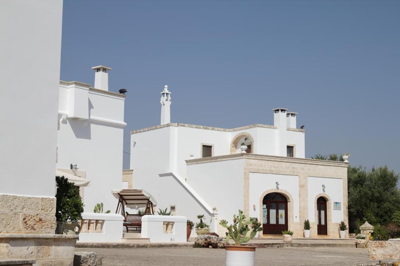 Masseria San Martino Hotel Pezze Di Greco Exterior foto