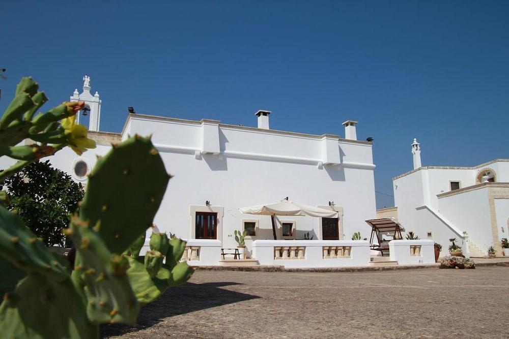 Masseria San Martino Hotel Pezze Di Greco Exterior foto