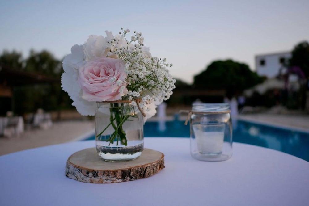 Masseria San Martino Hotel Pezze Di Greco Exterior foto